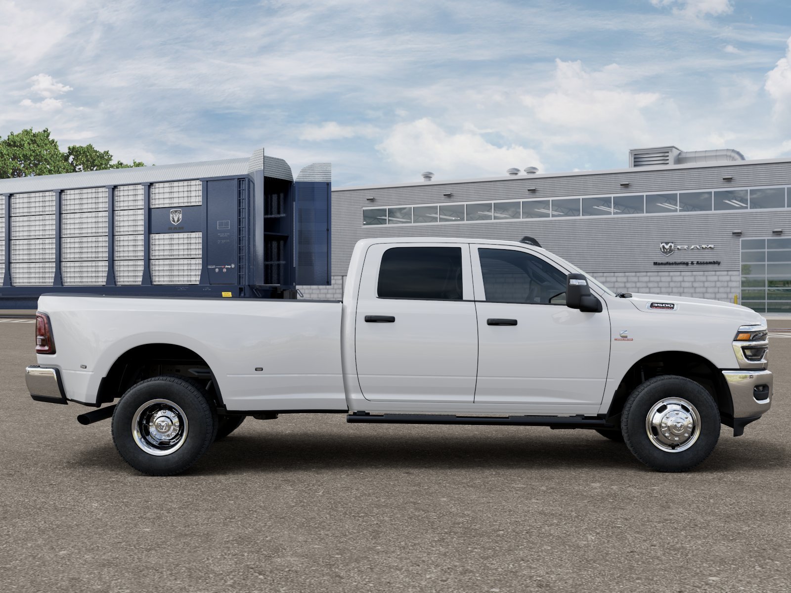 New 2027 Bright White Clear-Coat Exterior Paint RAM Tradesman image 12