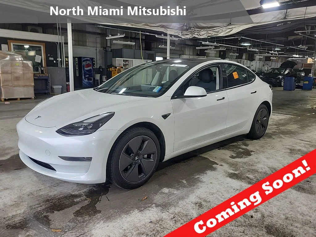 2023 Tesla Model 3 -'s photo