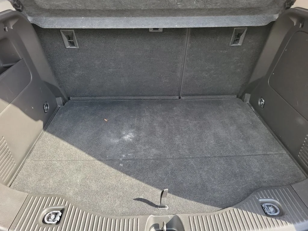 Used 2018 Gray Buick Preferred image 14