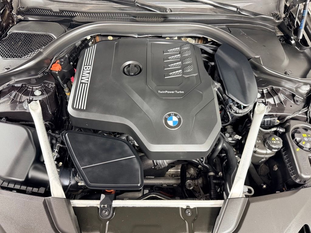Certified Used 2023 Gray BMW 530i image 31