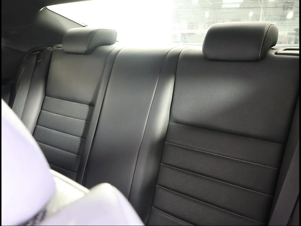 Used 2015 Starfire Pearl Lexus Base image 10