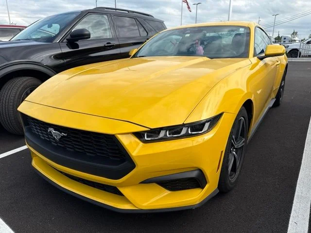 Used 2024 Yellow Ford EcoBoost image 2