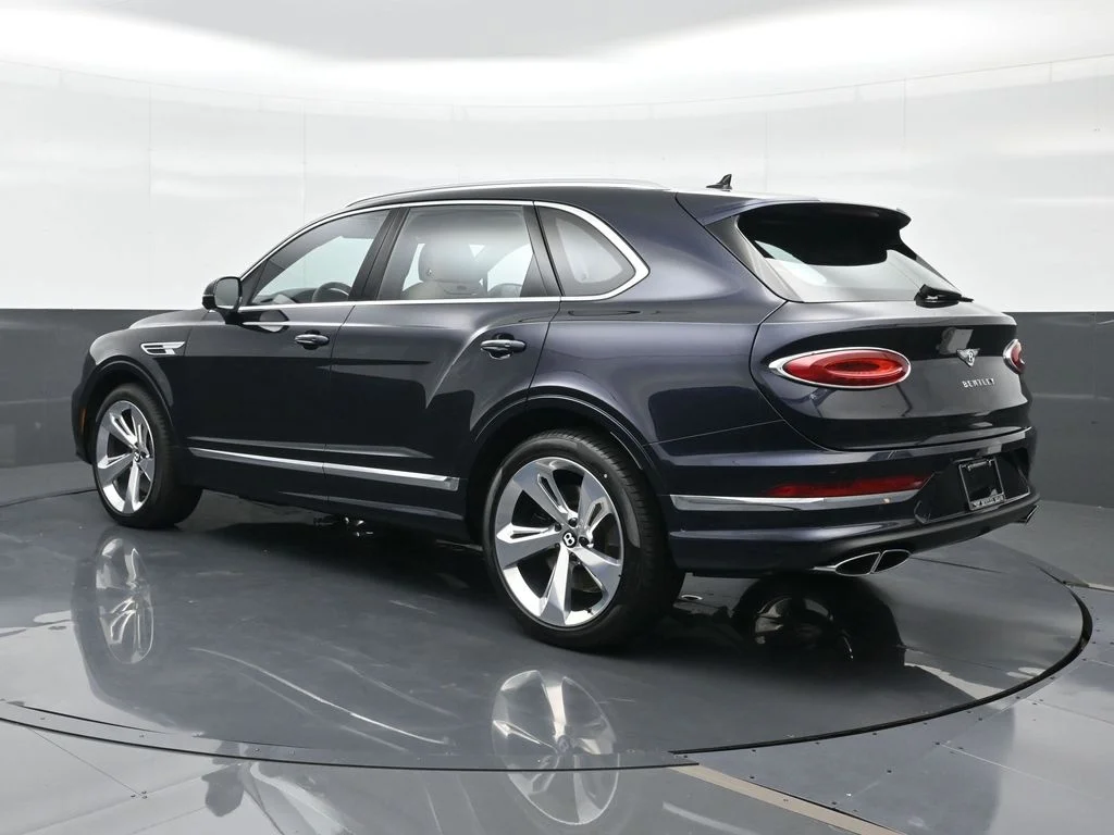 New 2026  Bentley V8 image 3