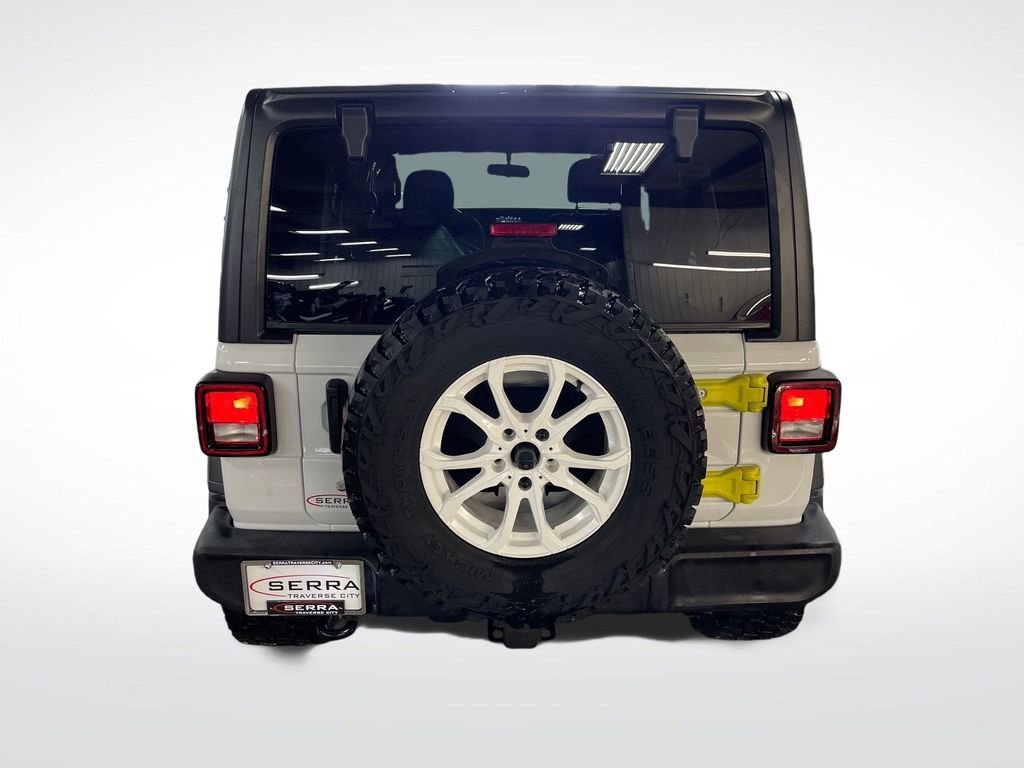 Used 2020 White Jeep Unlimited Sport S image 4