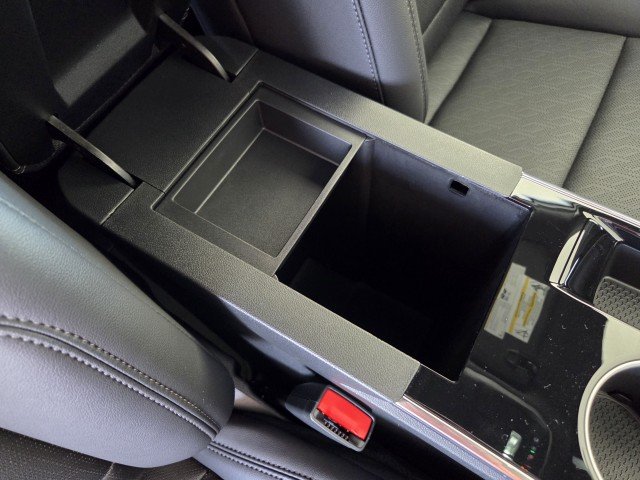 2027 Chevrolet Equinox LT - Photo 43