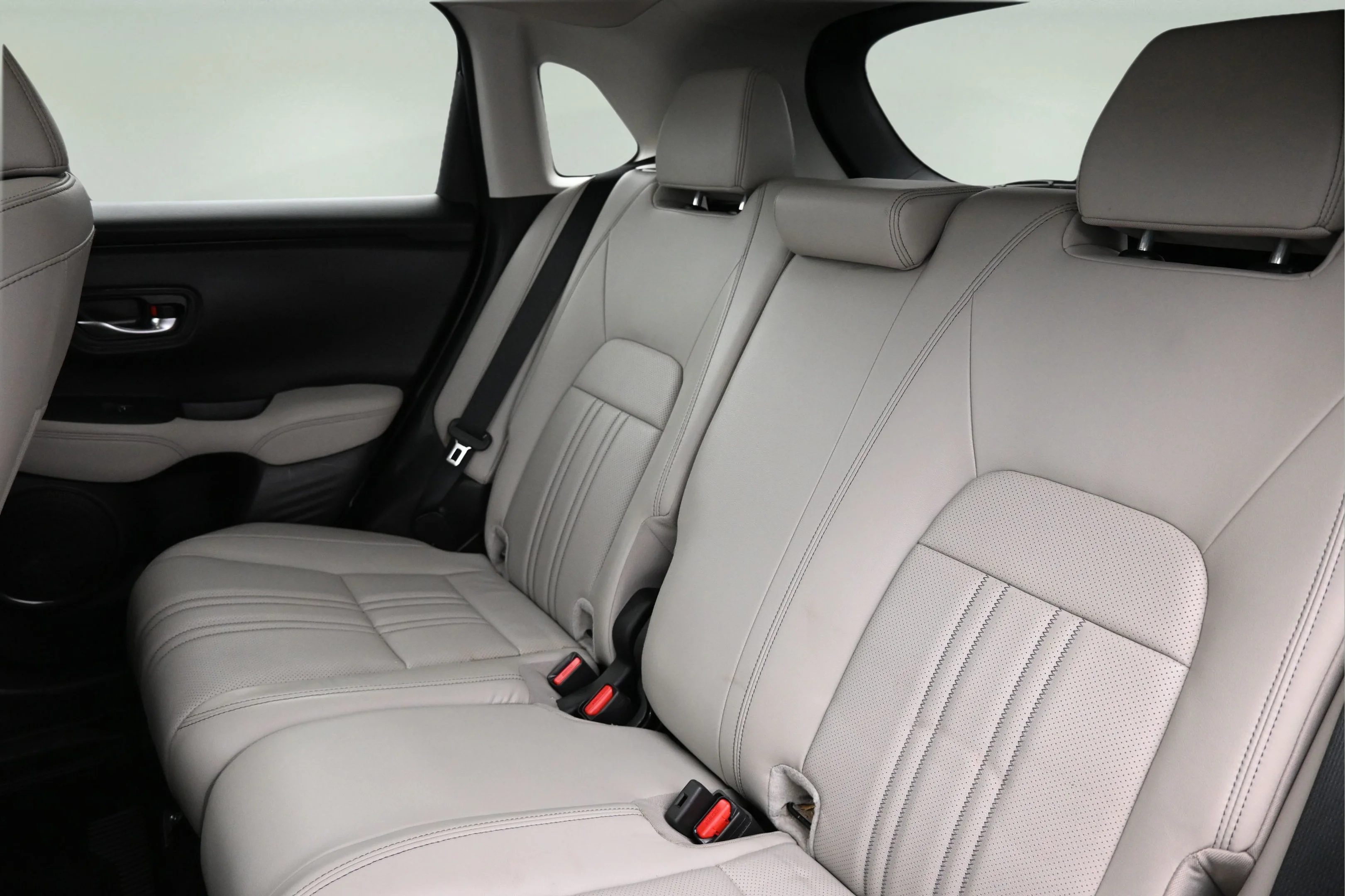Used 2024 Silver Honda EX-L image 13
