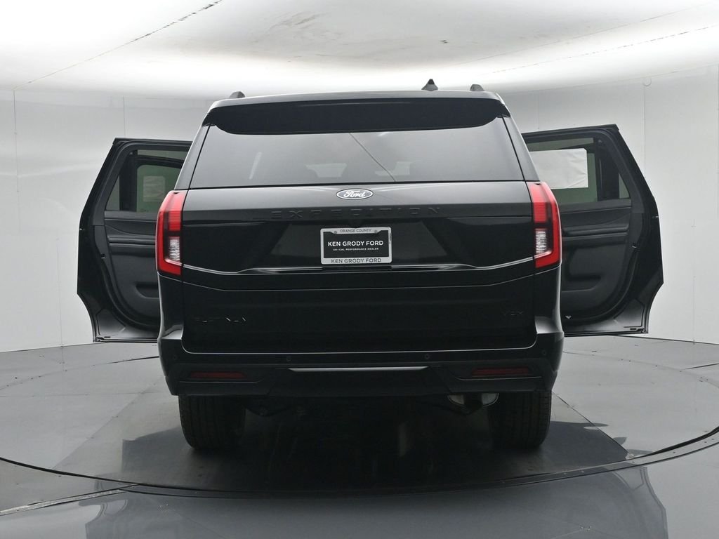New 2027 Agate Black Metallic Ford Platinum image 37