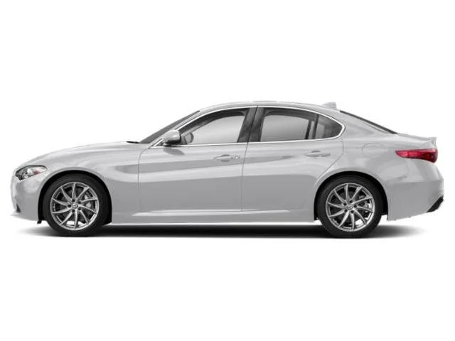 Used 2019 White Alfa Romeo Base image 3