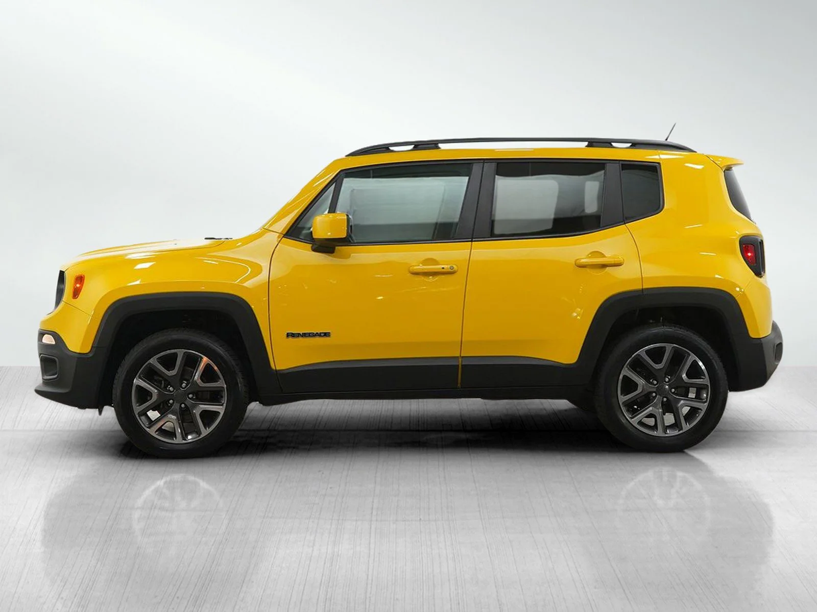 Used 2017 Jeep Renegade Latitude with VIN ZACCJBBB7HPG13565 for sale in Minneapolis, Minnesota