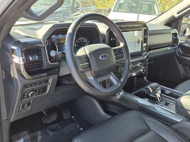 Used 2022 Oxford White Ford XLT image 10