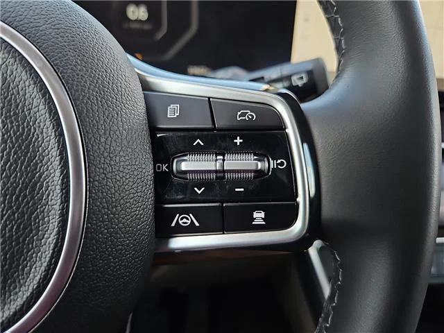 Used 2025 Ivory Silver KIA SX Passenger image 20