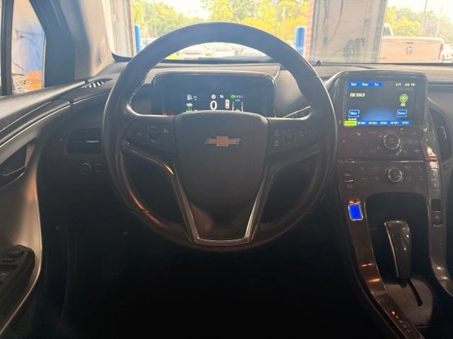 Used 2014 ASHEN GREY METALLIC Chevrolet STD image 20