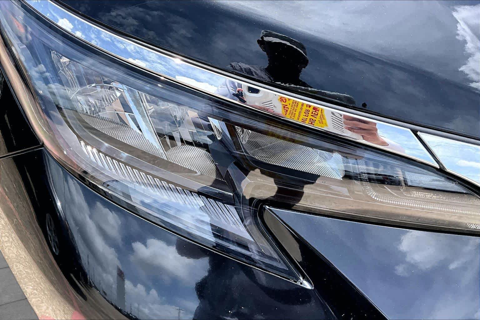 Used 2025 Midnight Black Metallic Toyota XLE image 27