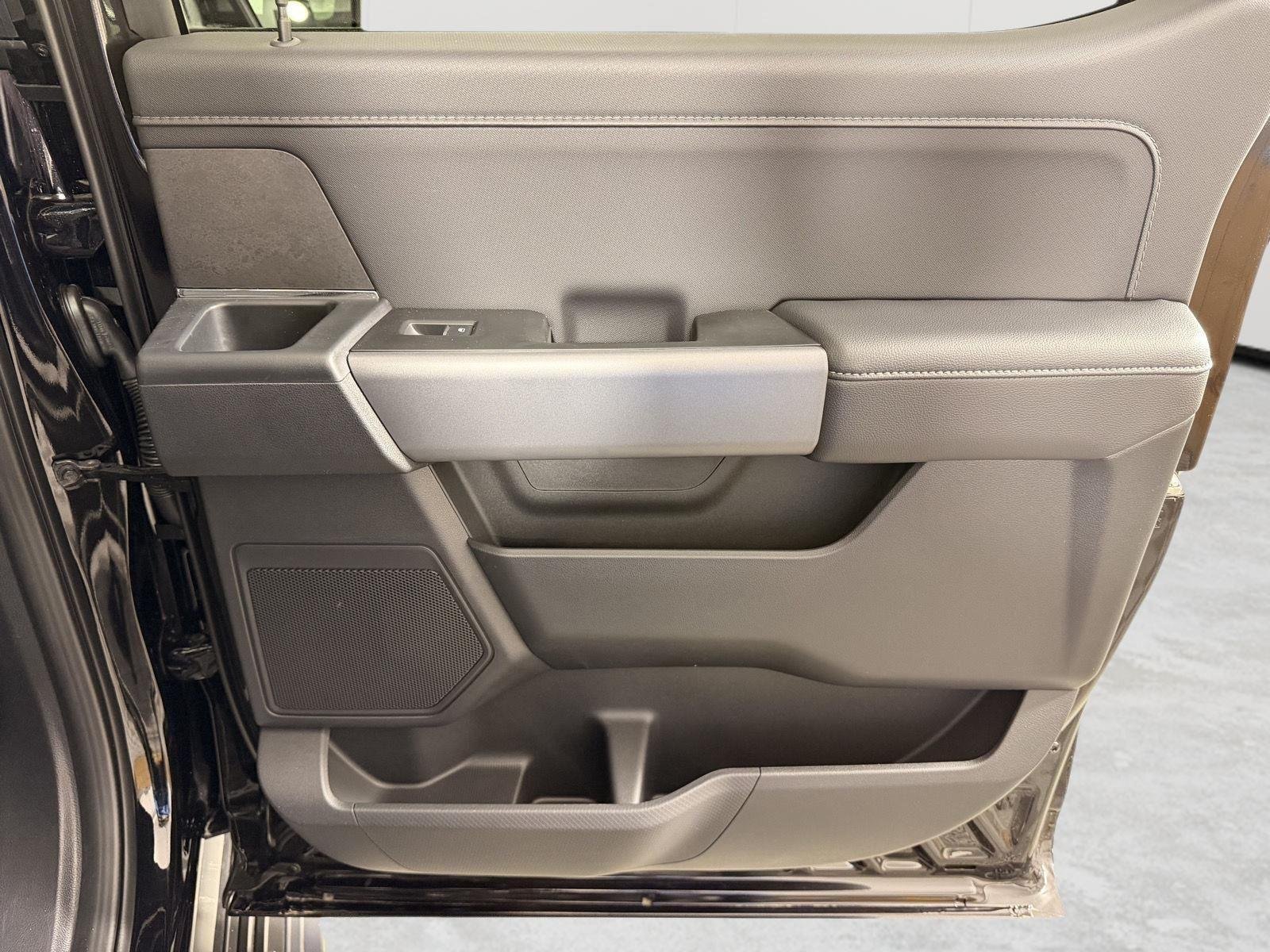 New 2026 Agate Black Ford XLT image 21