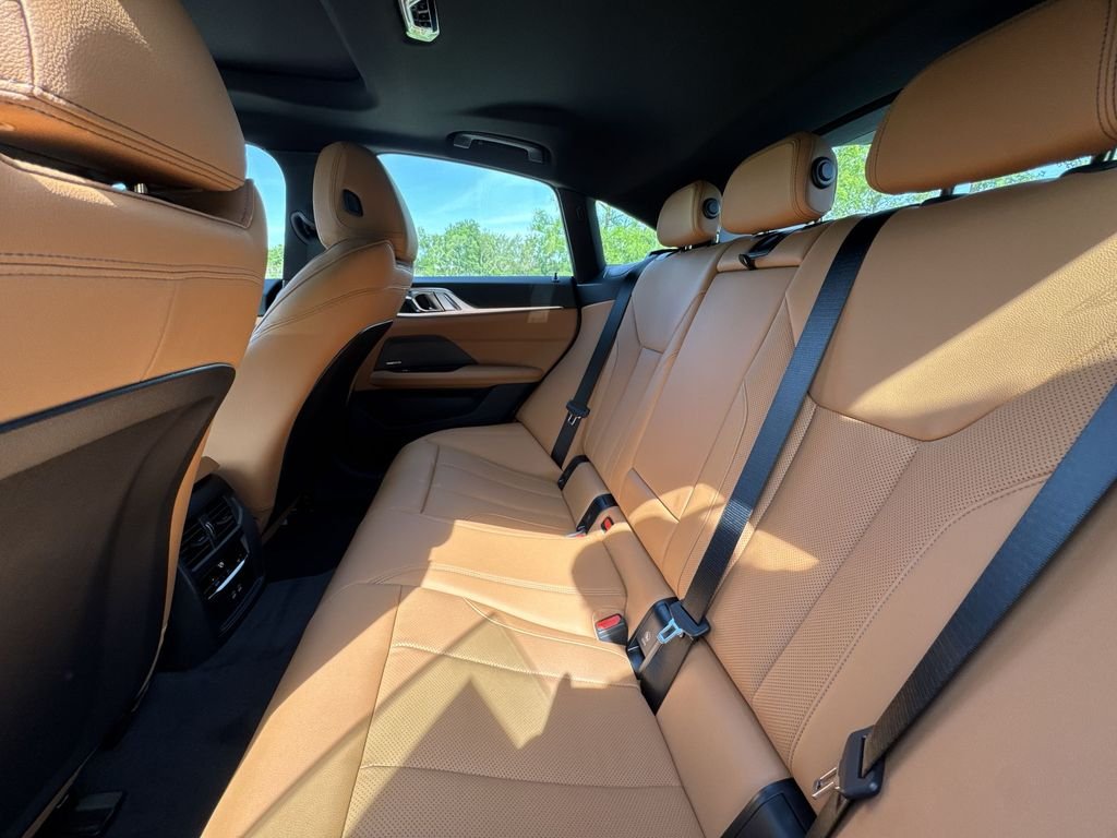 New 2026 Skyscraper Grey Metallic BMW xDrive40 image 25