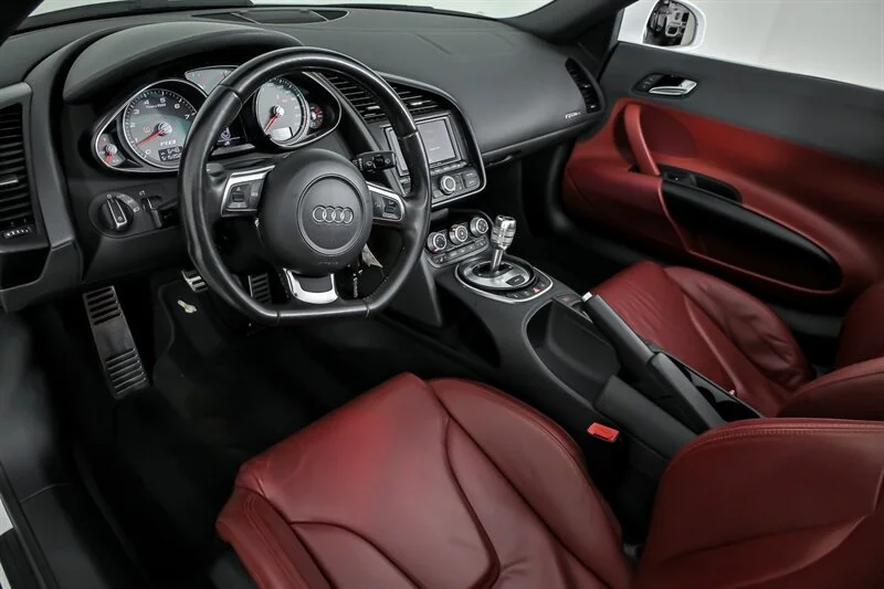 Used 2011 Ibis White Audi 4.2 quattro Spyder image 12