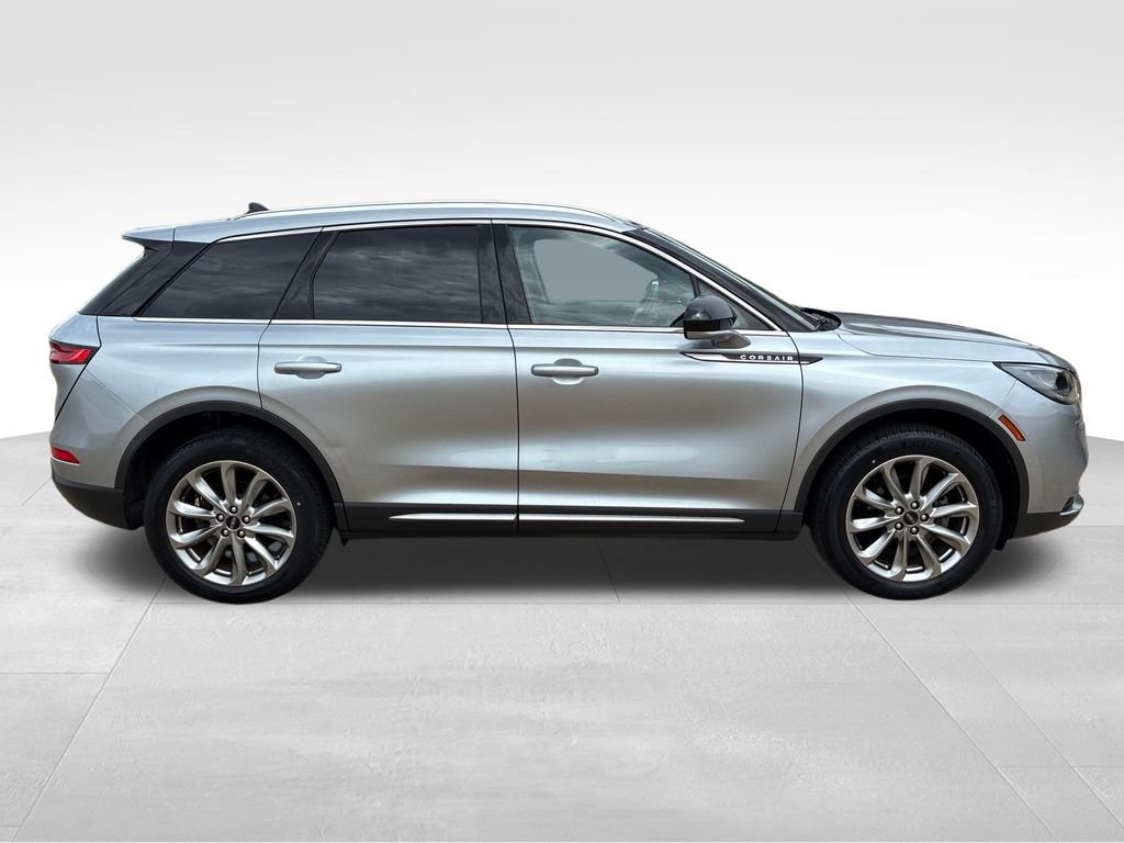 Used 2022 Silver Lincoln Standard image 6