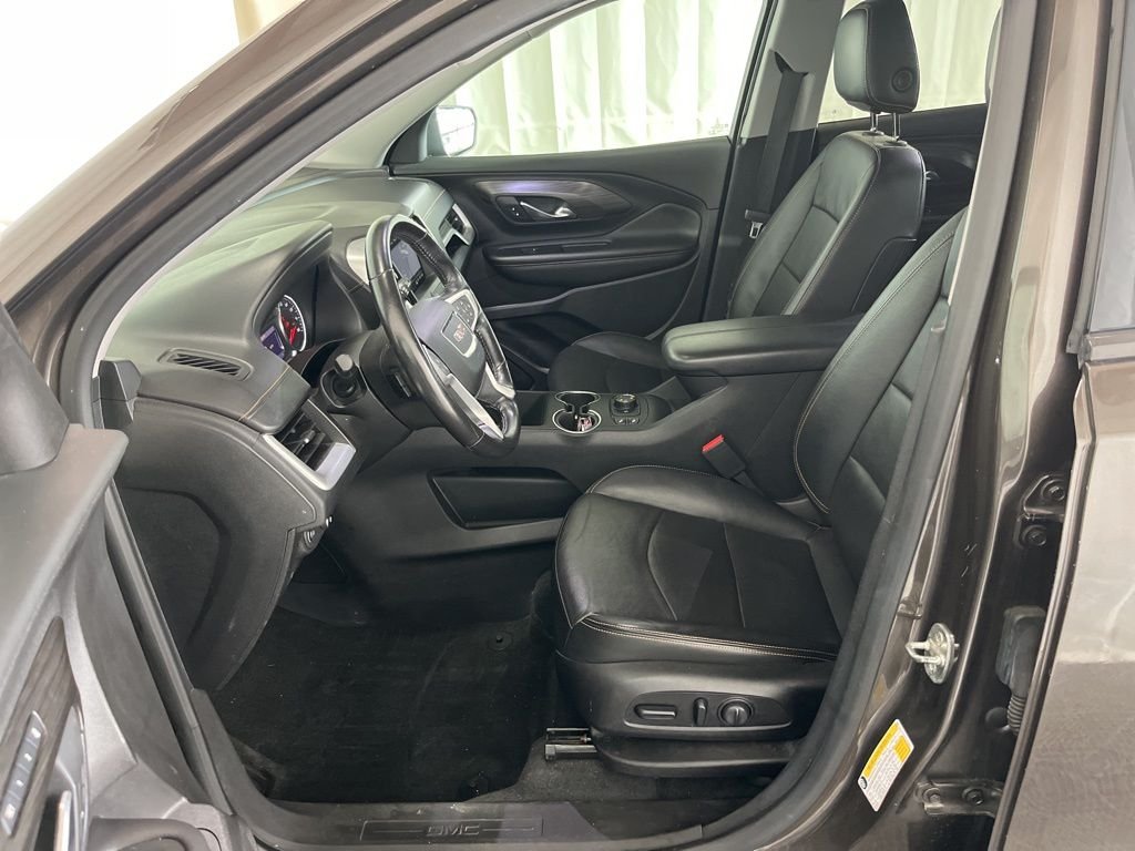 Used 2019 Gray GMC SLT image 3