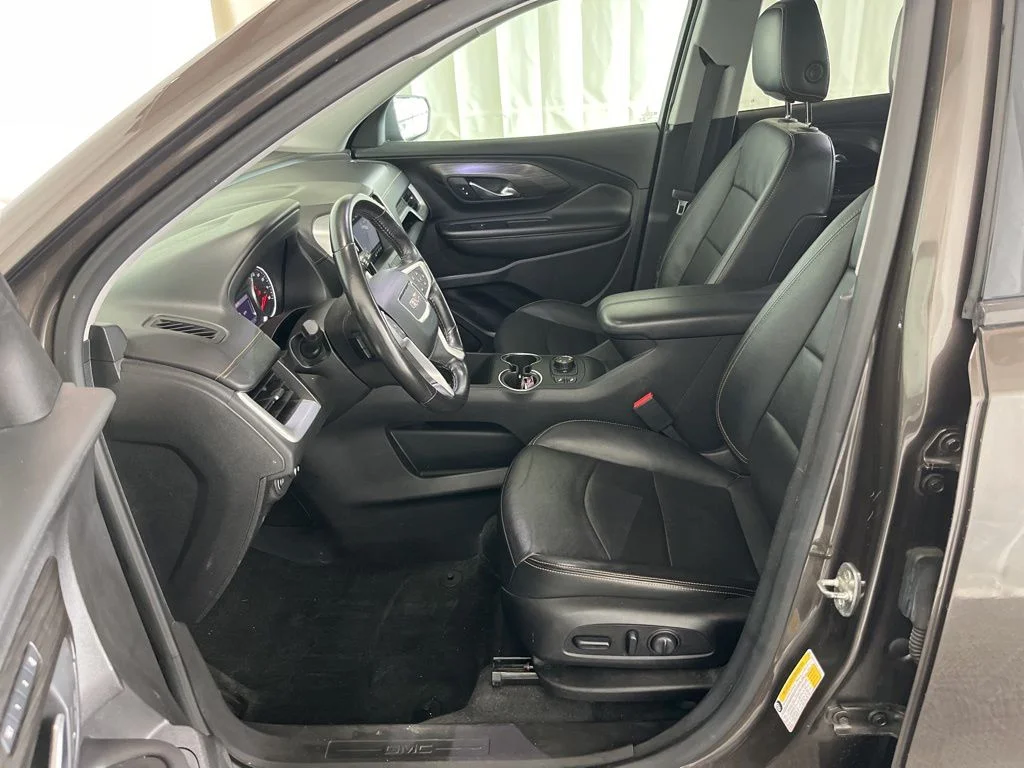 Used 2019 Gray GMC SLT image 3