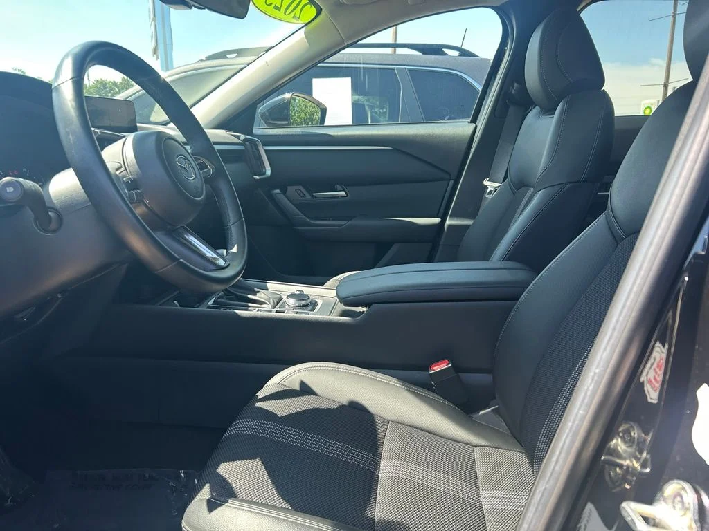 Used 2025 Black Mazda Preferred image 27