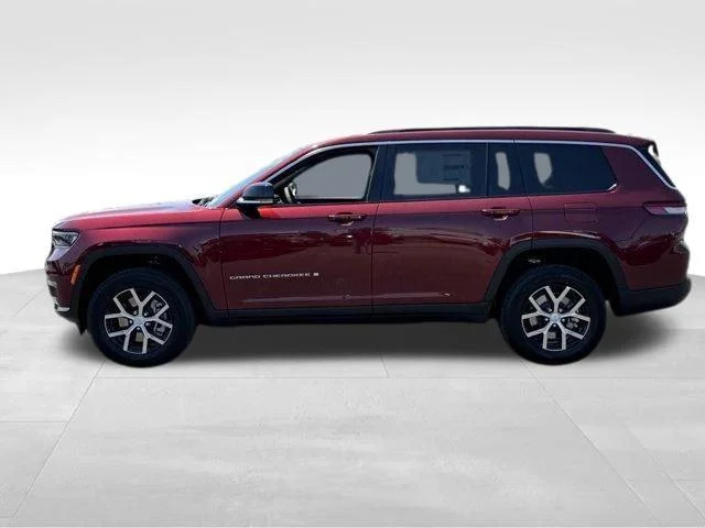 New 2025 Velvet Red Pearl-Coat Exterior Paint Jeep Limited image 5