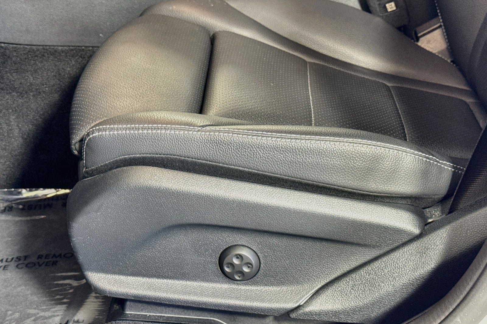 Certified Used 2023 Polar White Mercedes-Benz GLC 300 image 18