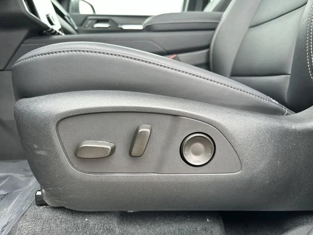 Used 2024 Silver GMC Elevation image 15
