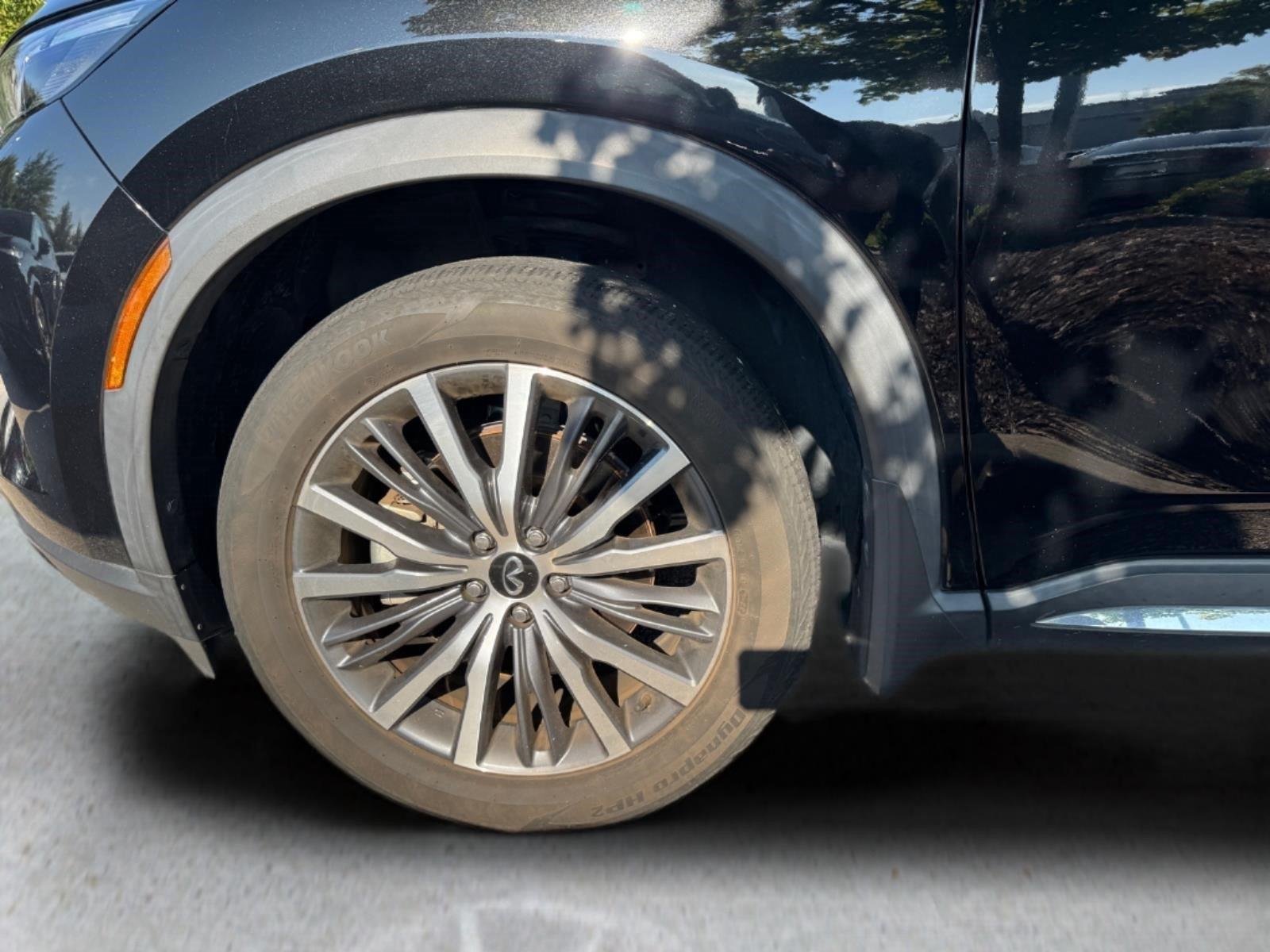 Used 2023 Mineral Black INFINITI SENSORY image 3