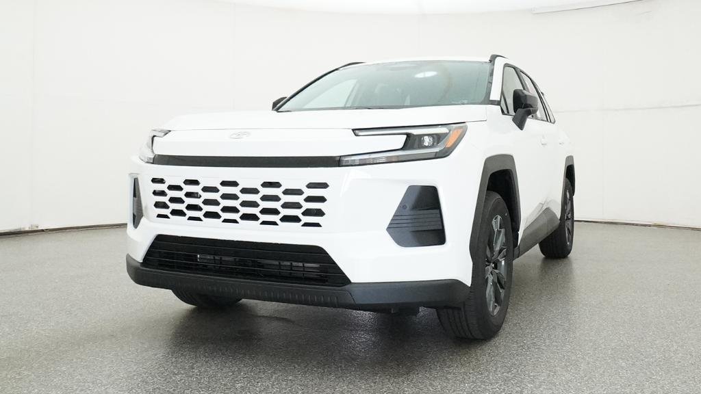 New 2026 Ice Cap Toyota XLE Premium image 29