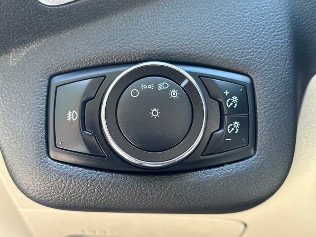 2013 Ford C-Max SEL - Photo 31