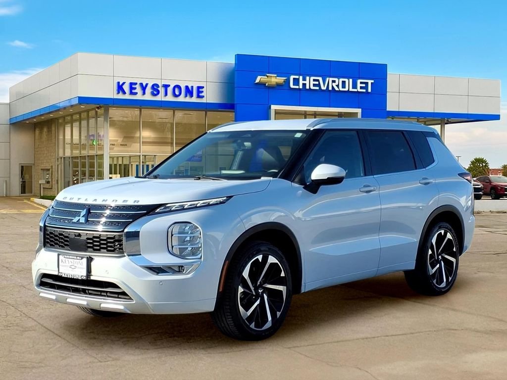 Used 2024 White Mitsubishi SEL 2.5 2WD image 3