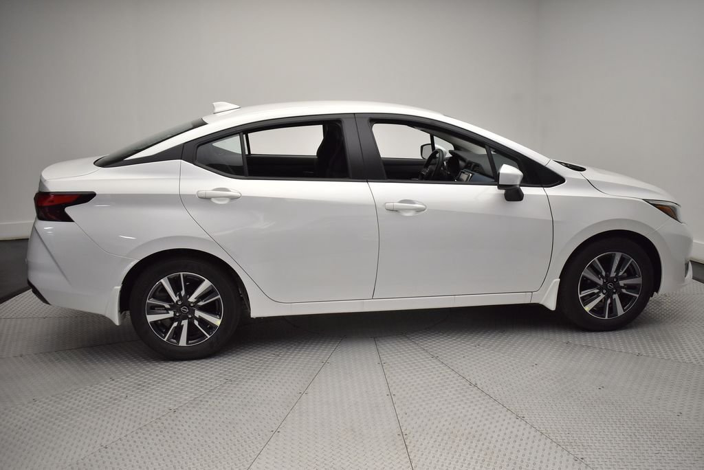 2025 Nissan Versa Sedan SV - Photo 4