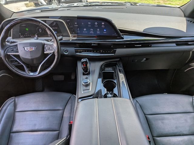 2023 Cadillac Escalade Sport - Photo 16