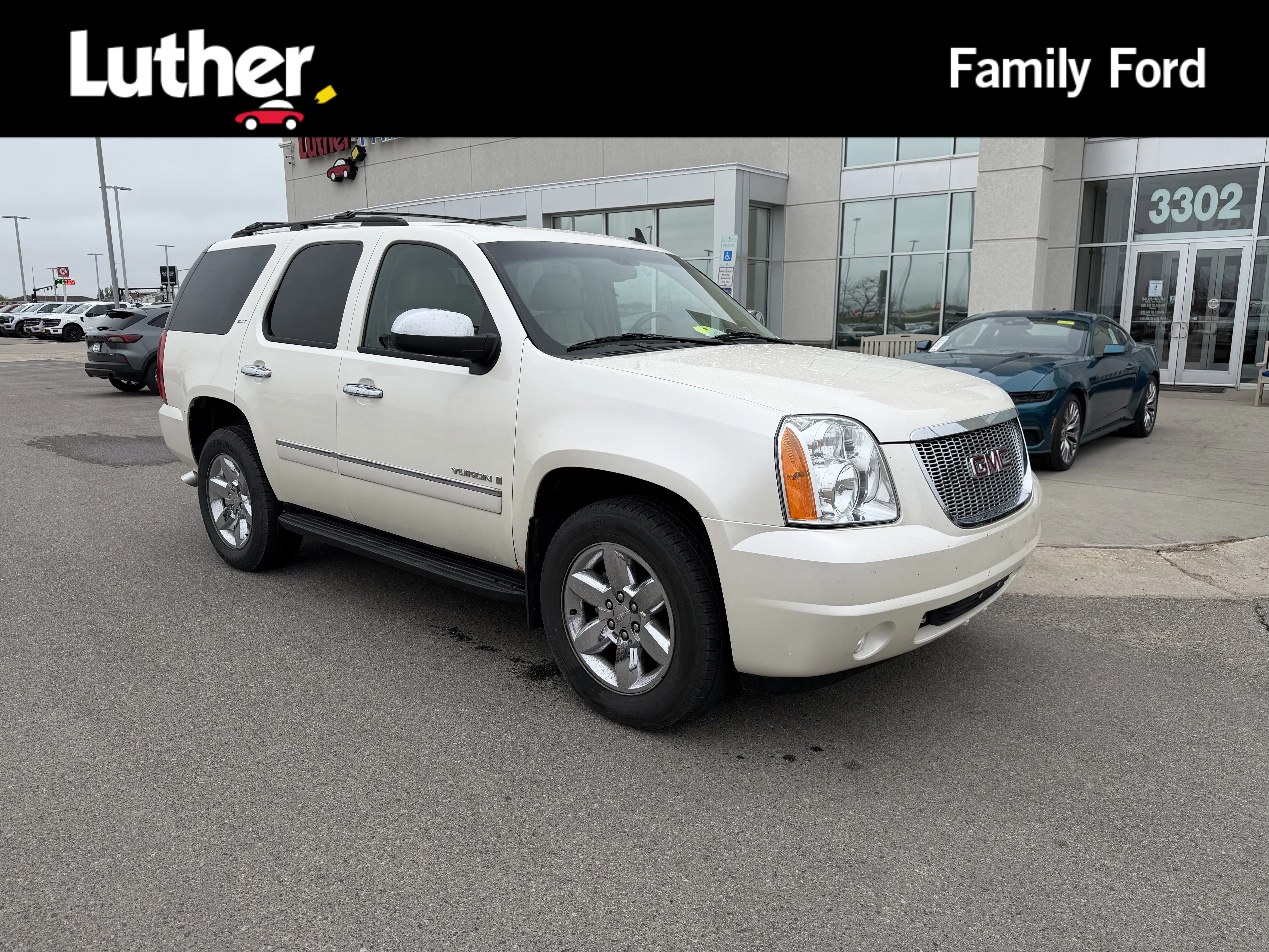 2009 GMC Yukon 4WD SLT1's photo