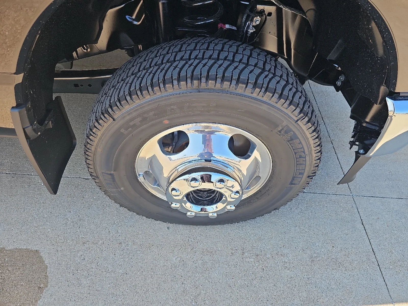 New 2026 Agate Black Metallic Ford F-350® Lariat® image 5