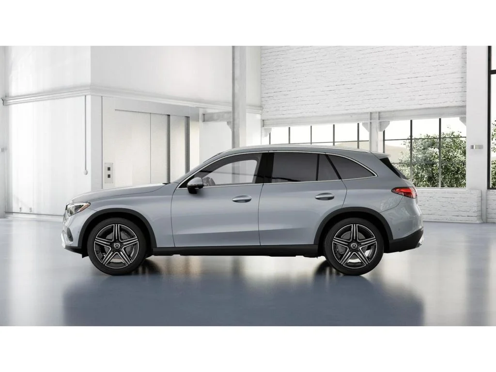 New 2027 Silver Mercedes-Benz GLC 300 image 34