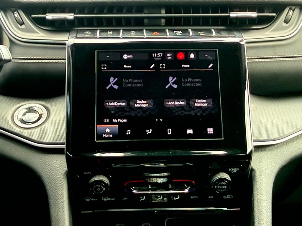 Used 2025 White Jeep Laredo X image 21