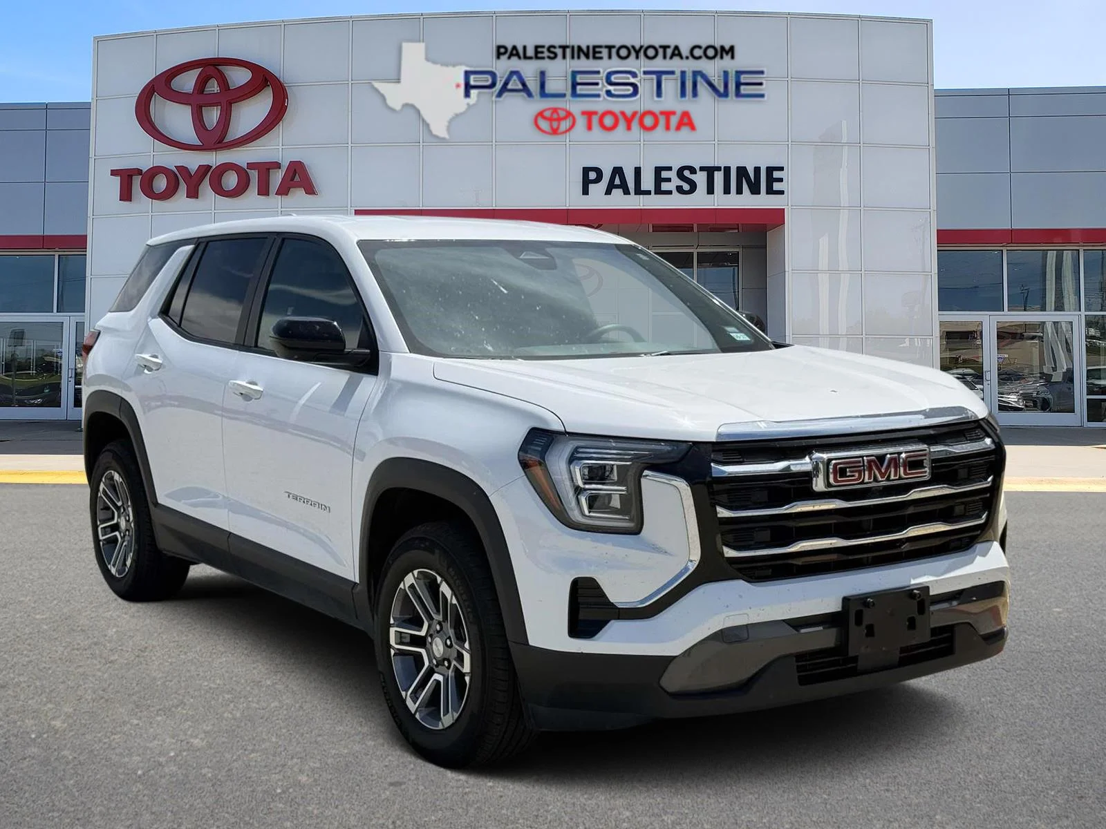 2026 GMC Terrain Elevation FWD's photo