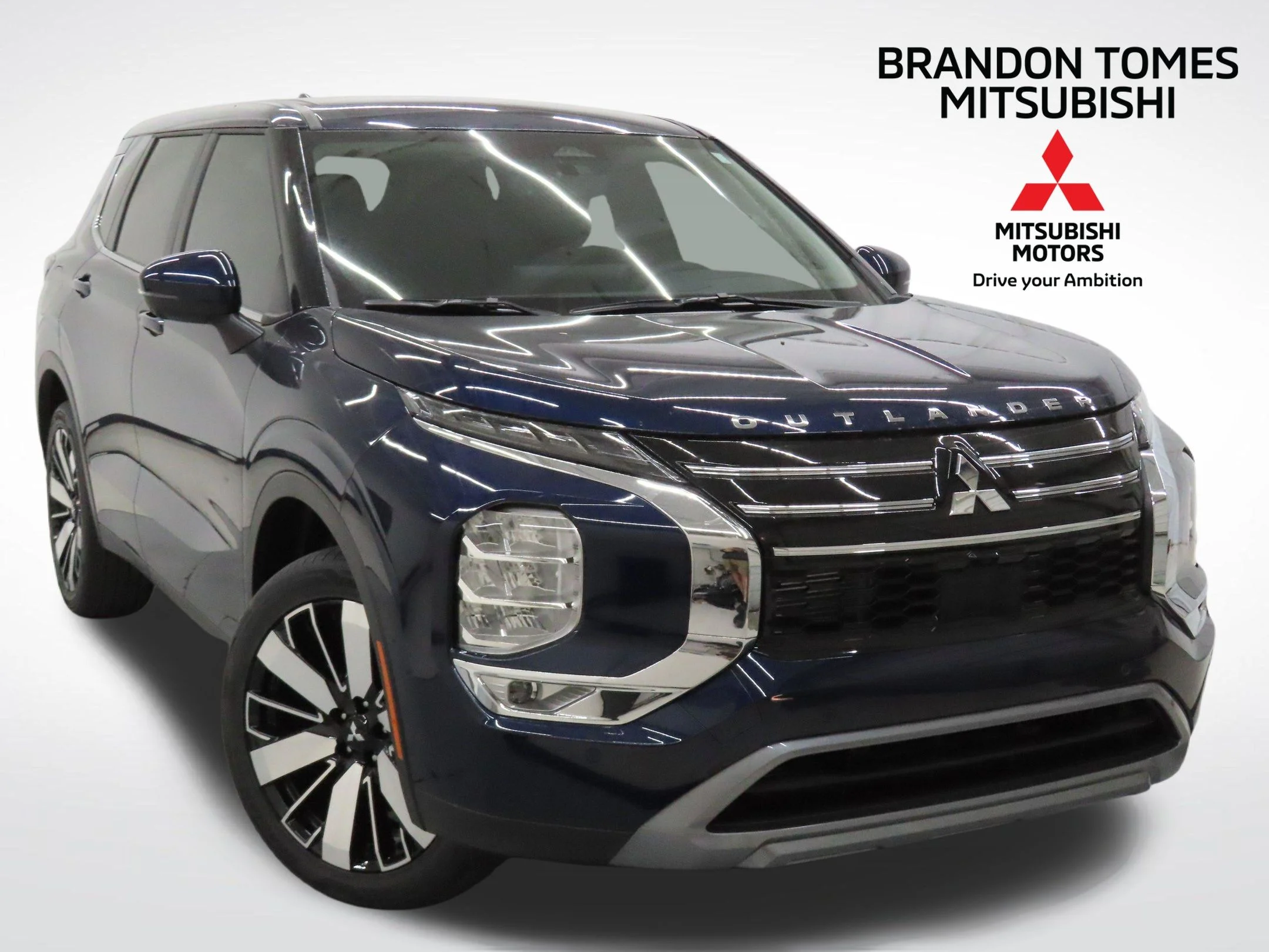 2026 Mitsubishi Outlander SE FWD's photo