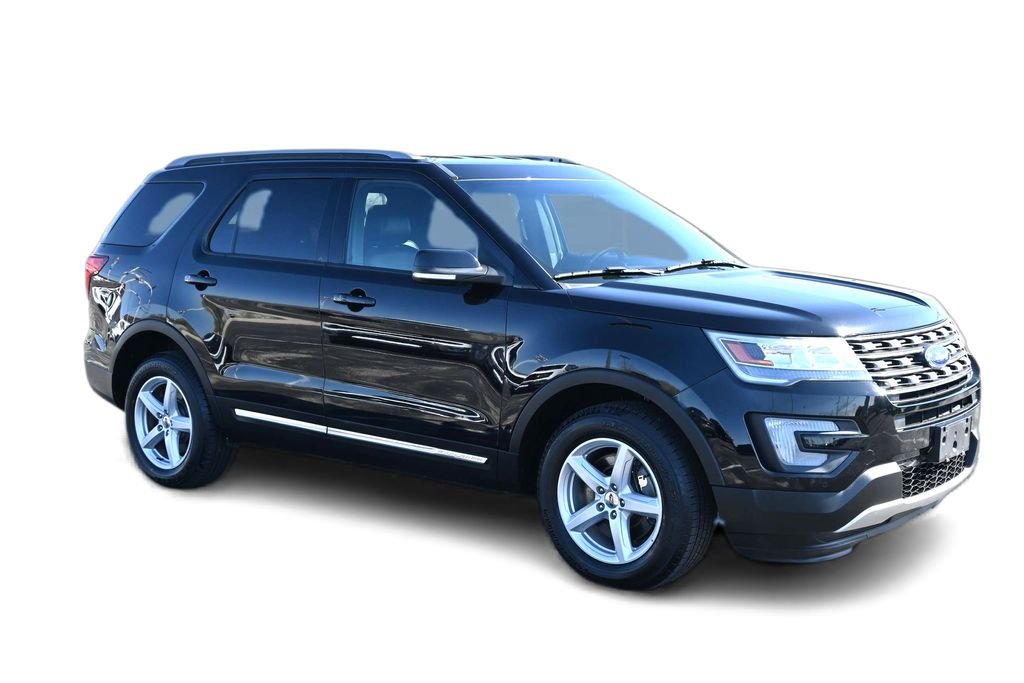 Used 2016 Shadow Black Ford XLT image 3