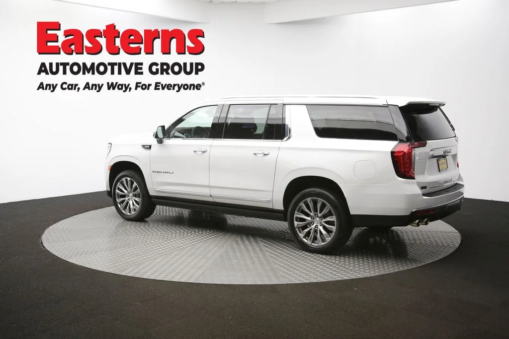 Used 2022 White GMC Denali image 69
