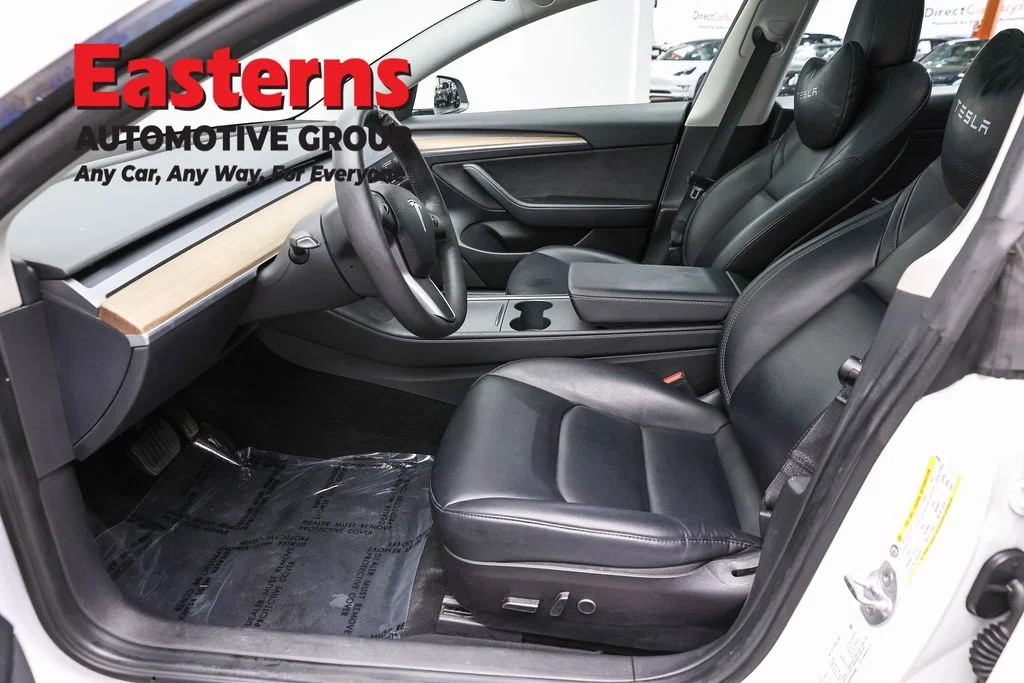 Used 2023 White Tesla Base image 13