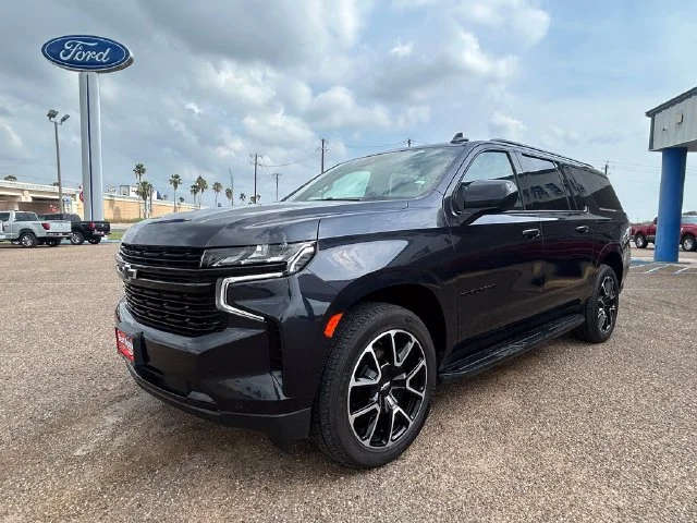 Used 2024 Gray Chevrolet RST image 3