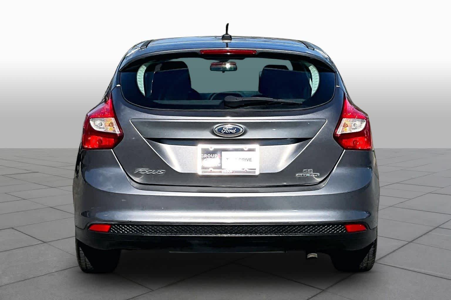 Used 2014 Sterling Gray Metallic Ford SE image 4
