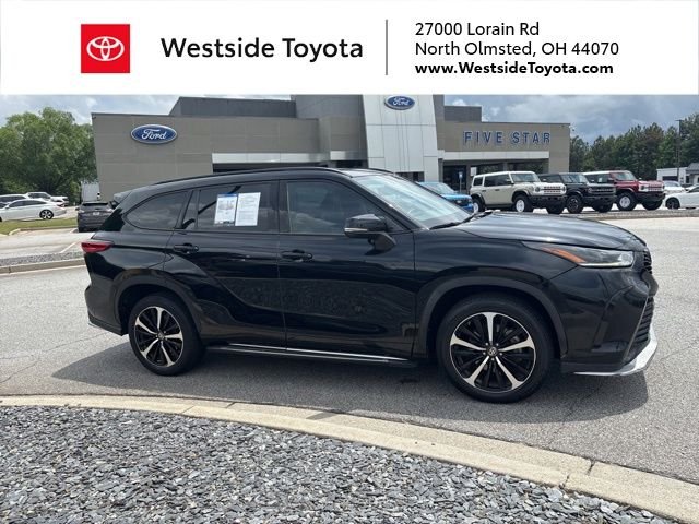 Used 2021 Midnight Black Metallic Toyota XSE image 1
