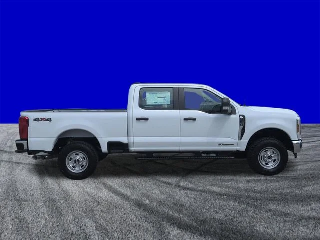 New 2026 Oxford White Ford F-250® XL image 3