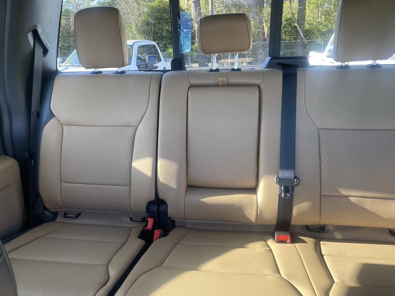 New 2026 Oxford White Ford F-250® Lariat® image 28