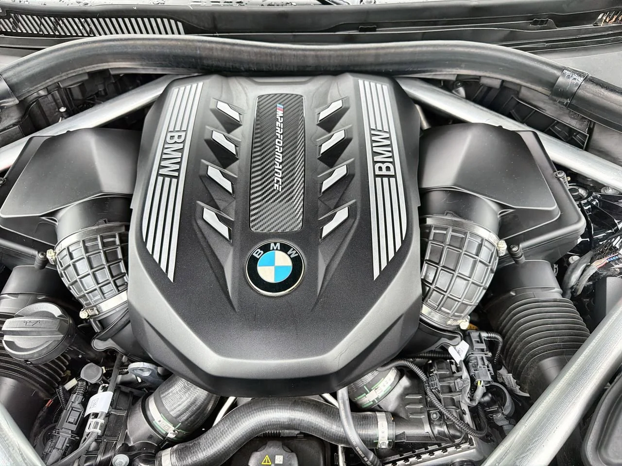 Used 2023 Black BMW M50i image 25