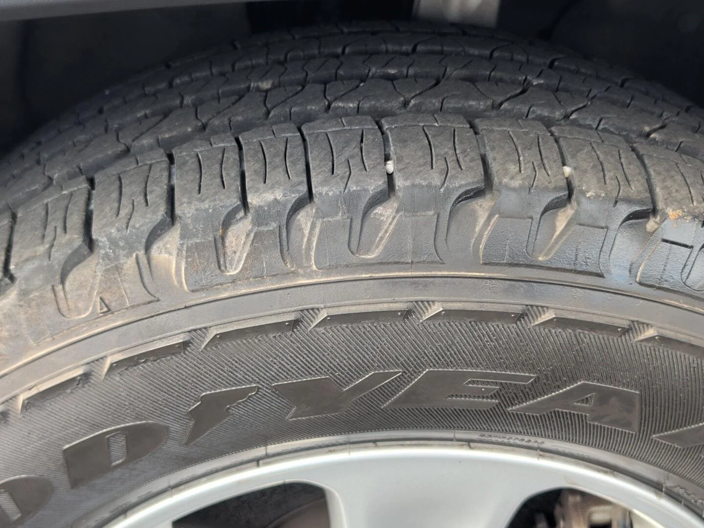 Used 2016 White Jeep Laredo image 28