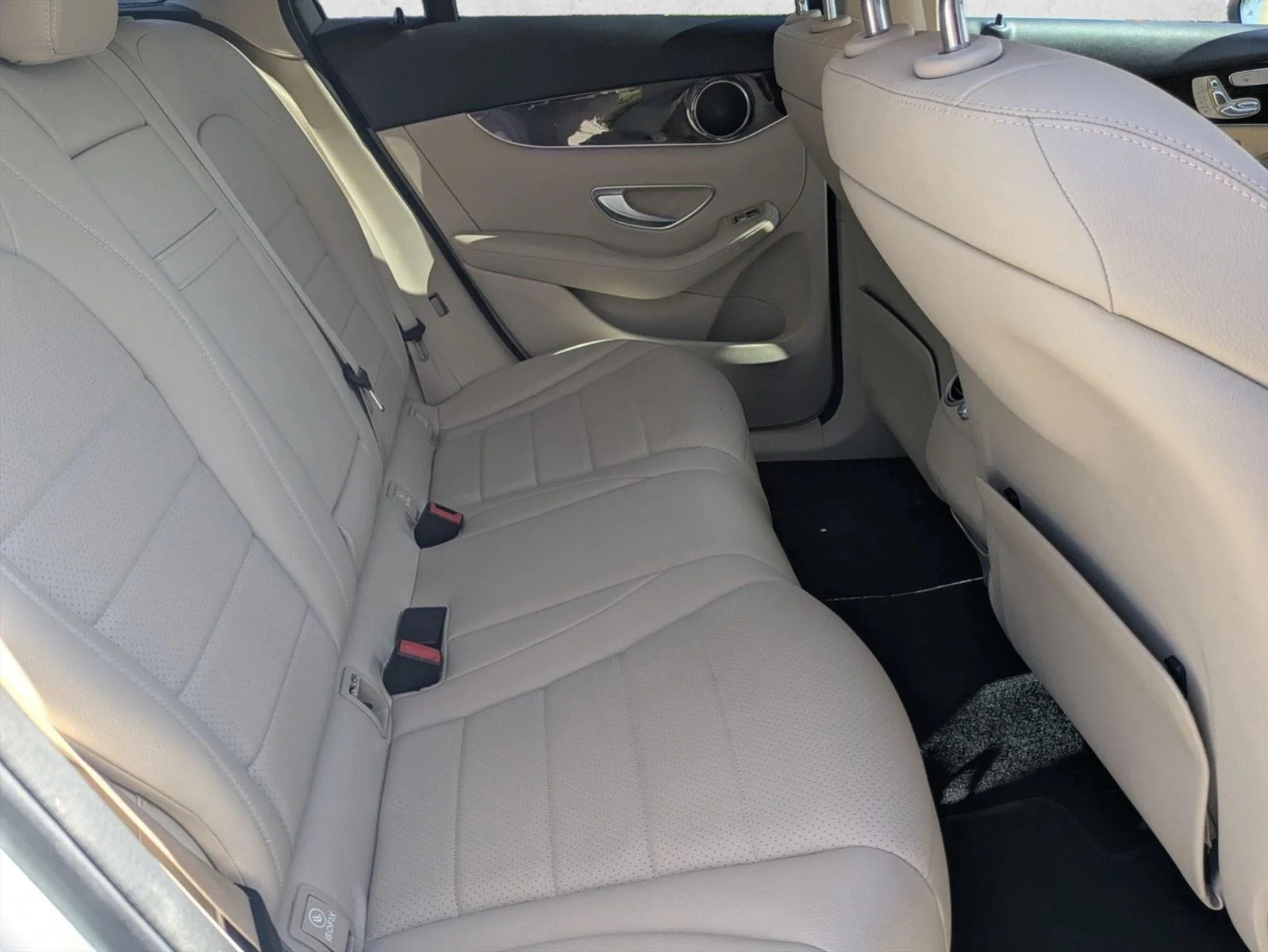 Used 2022 Polar White Mercedes-Benz GLC 300 image 19
